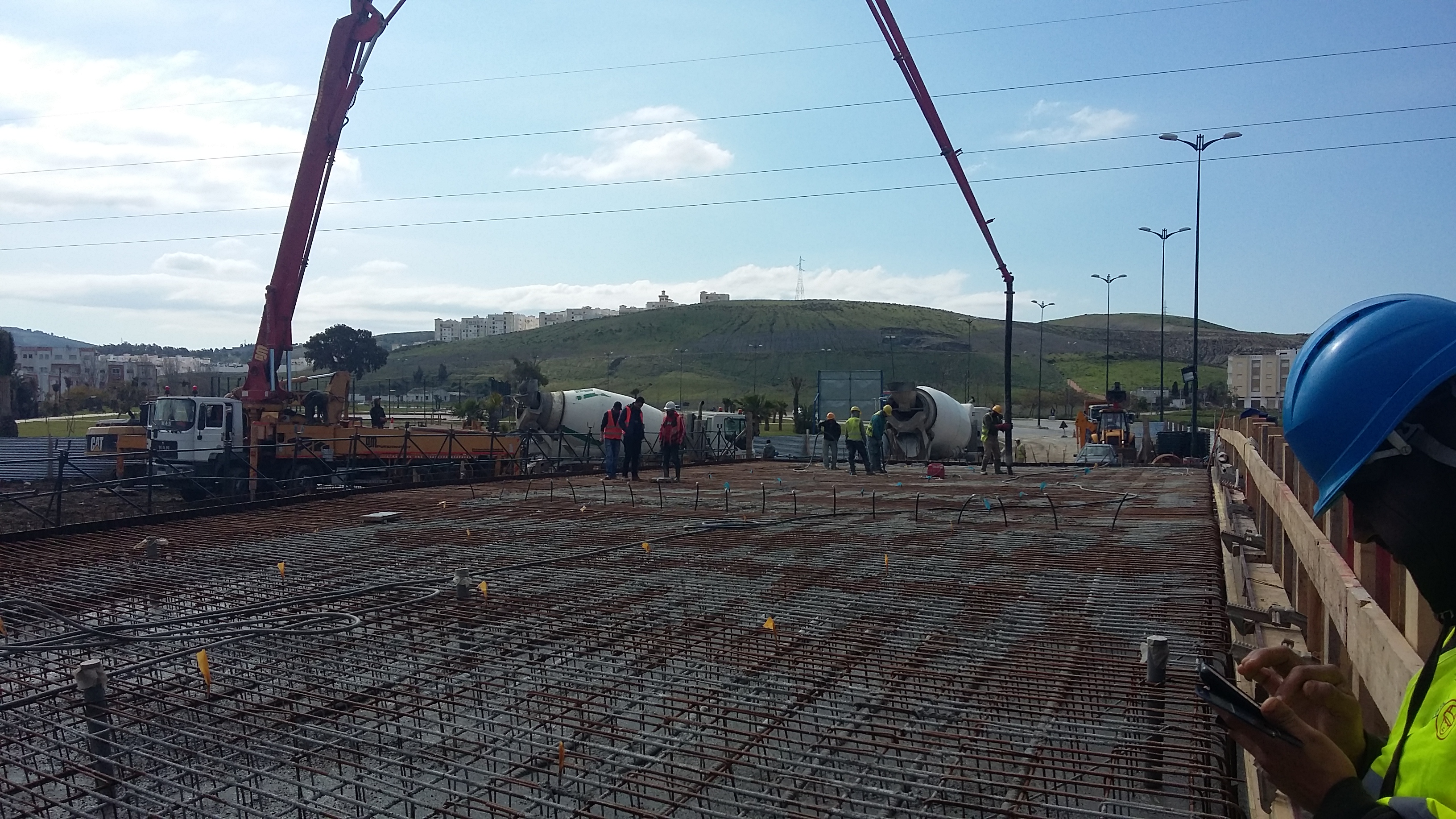 SELF-COMPACTING CONCRETE